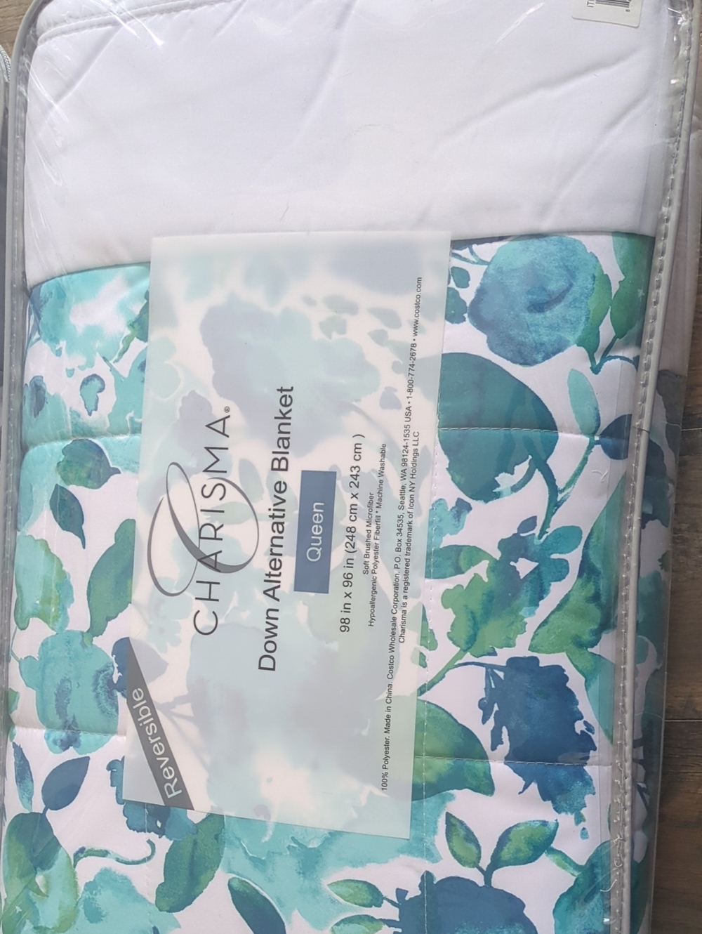 Charisma Floral Reversible Blanket in Teal and White
